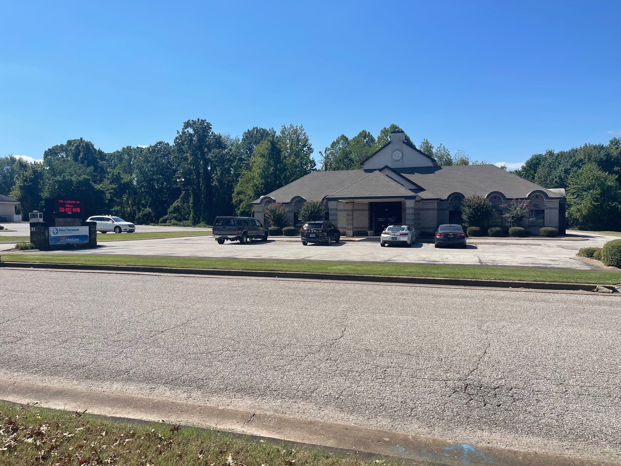 31 Physicians Dr, Jackson, TN 38305 31 Physicians Drive