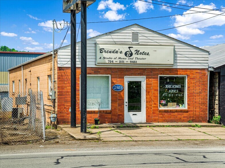 2503 Duss Ave, Ambridge, PA for sale - Building Photo - Image 2 of 7