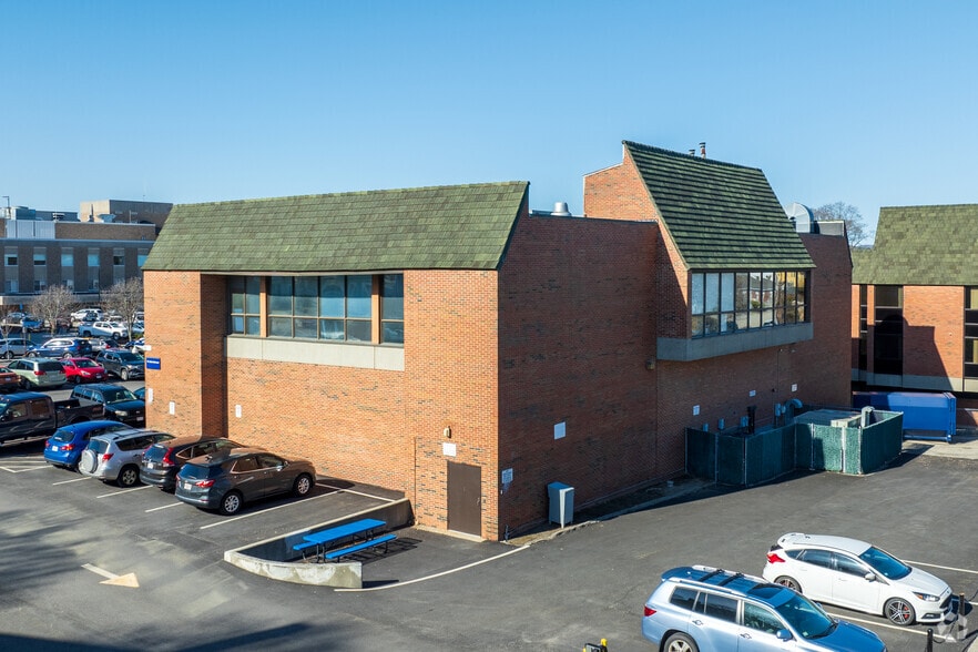 11 Shattuck St, Worcester, MA for lease - Building Photo - Image 3 of 4