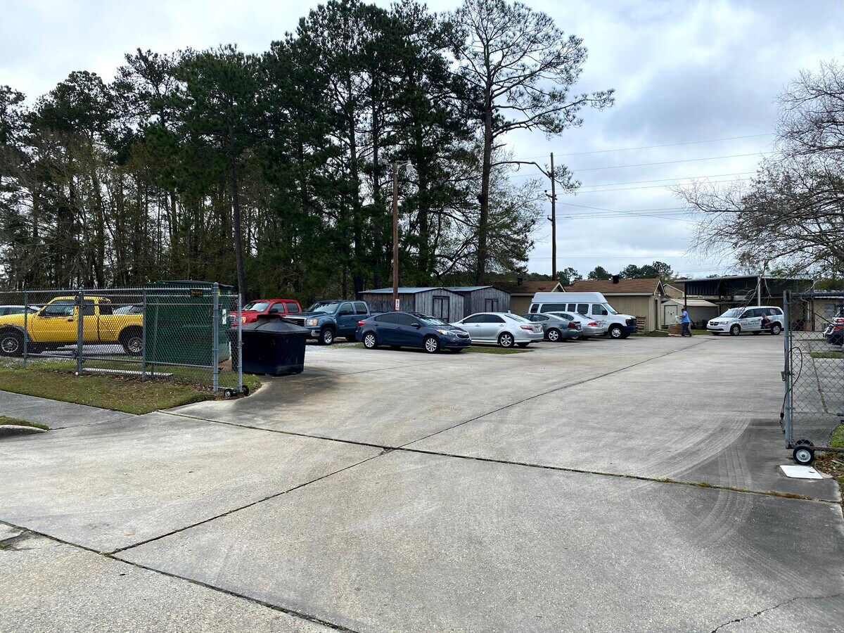 1051 Robert Blvd, Slidell, LA 70458