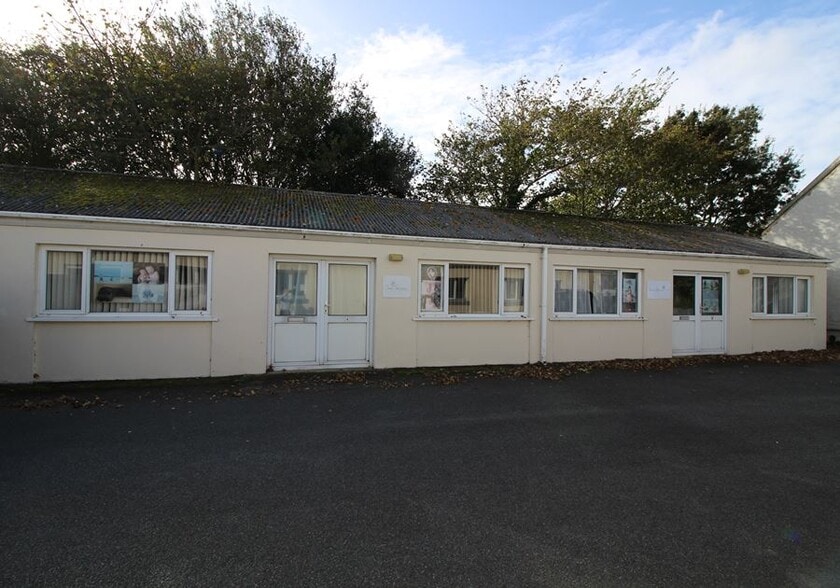 Les Grippios, Guernsey for lease - Building Photo - Image 1 of 6