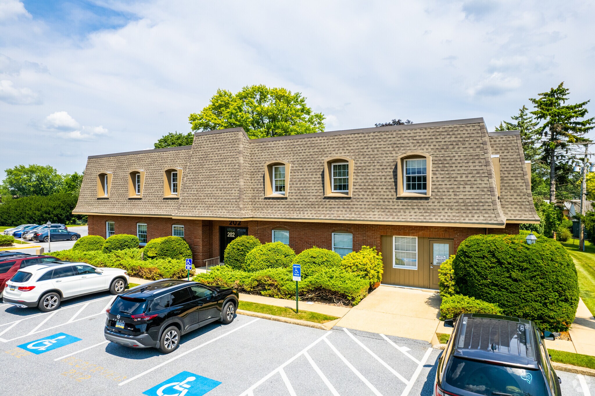 202 Butler Ave, Lancaster, PA for sale Primary Photo- Image 1 of 1