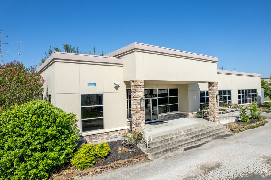 Industrial in Alvin, TX for sale - Primary Photo - Image 1 of 1