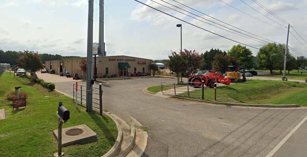 5024 Meridian St N, Huntsville, AL for lease - Building Photo - Image 2 of 2