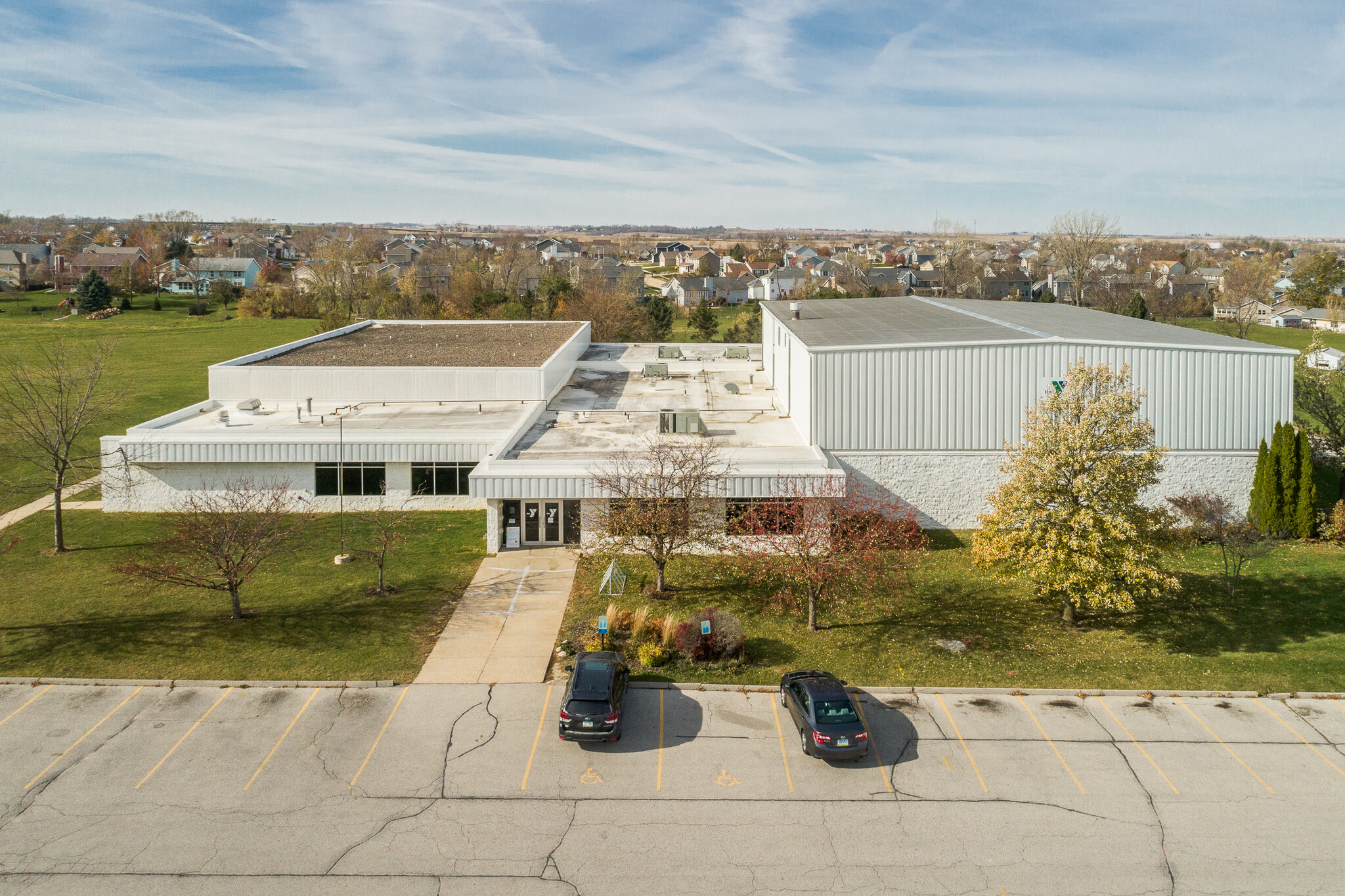 300 Stoney Point Rd SW, Cedar Rapids, IA for sale Primary Photo- Image 1 of 1