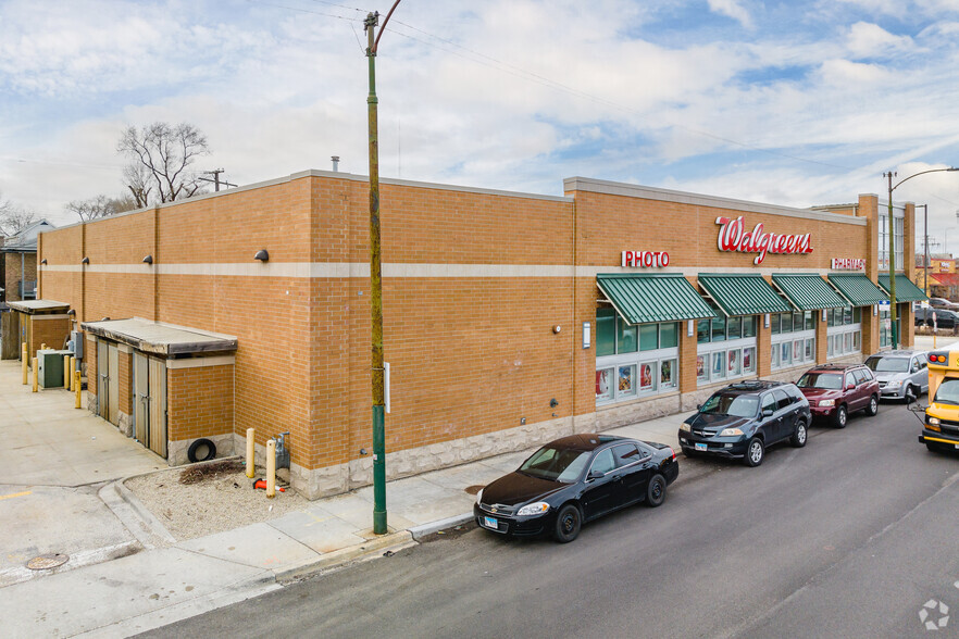 2744 N California Ave, Chicago, IL for sale - Building Photo - Image 3 of 5