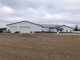 1372 Western Rd, Henry IL - Warehouse