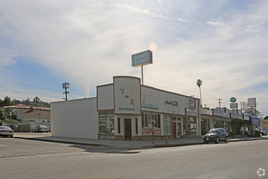 12432-12446 Moorpark St, Studio City, CA for sale - Primary Photo - Image 1 of 1