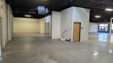 7143 E Southern Ave, Mesa, AZ for lease Interior Photo- Image 2 of 12