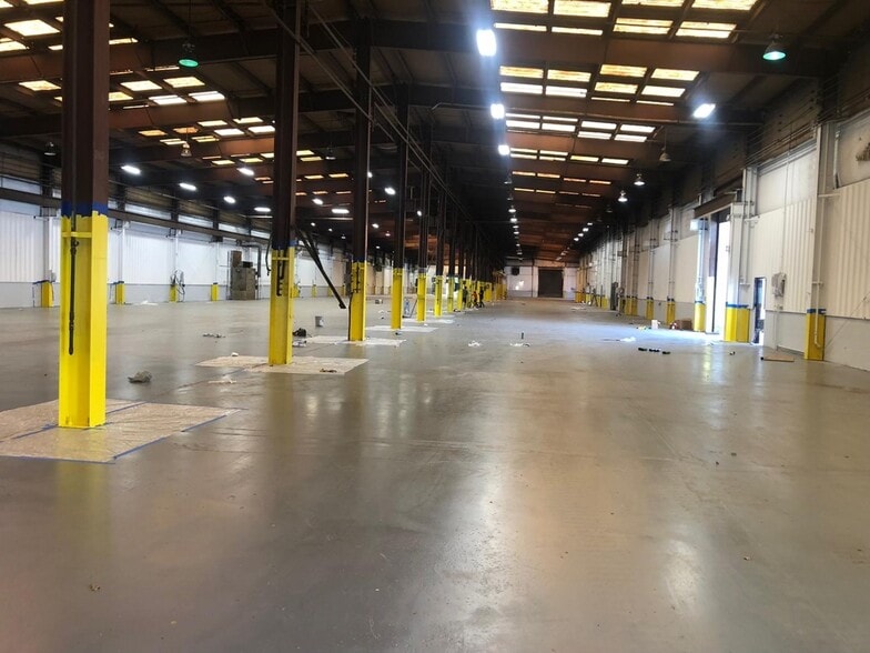 417 N Arch St, Milton, PA for lease - Interior Photo - Image 3 of 15