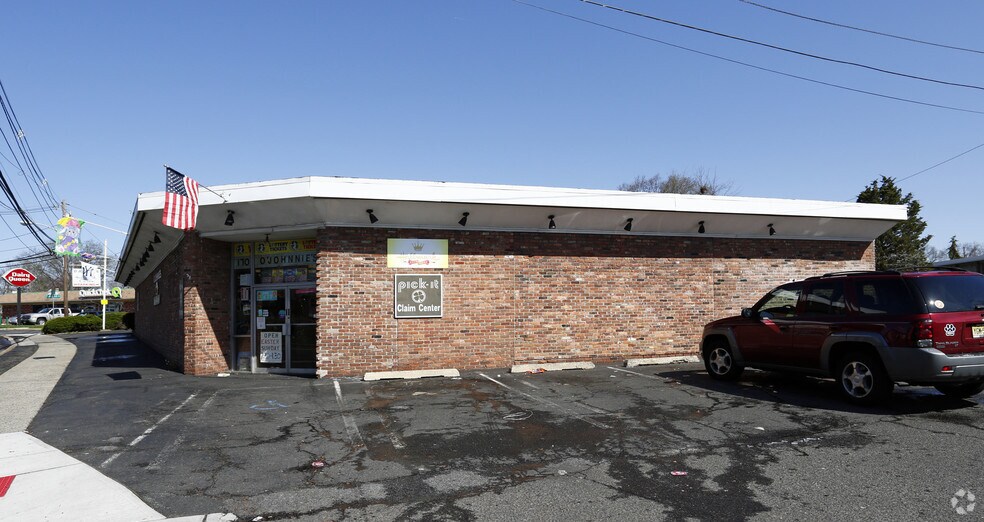 170 Westfield Ave, Clark, NJ 07066