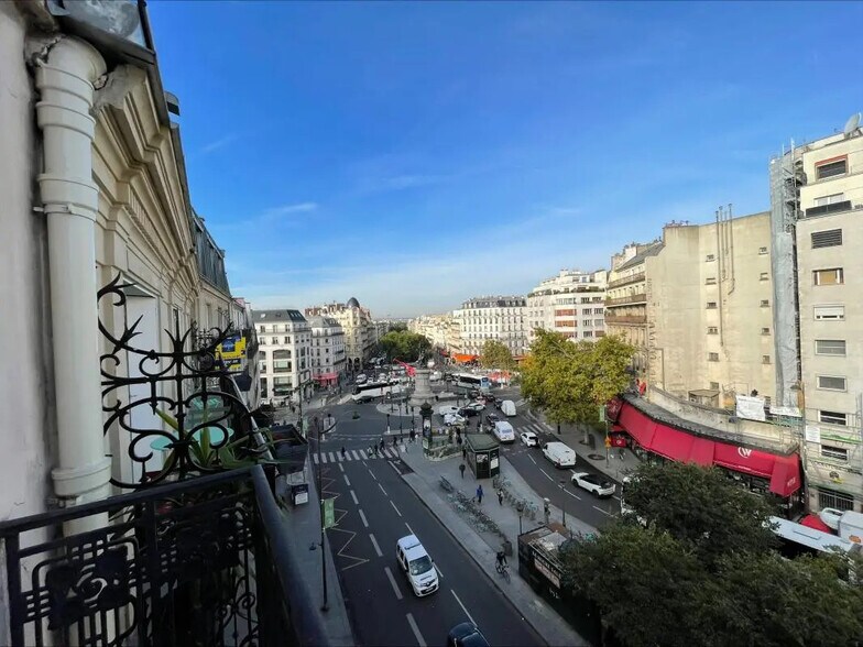 Office in Paris for lease - Building Photo - Image 1 of 15