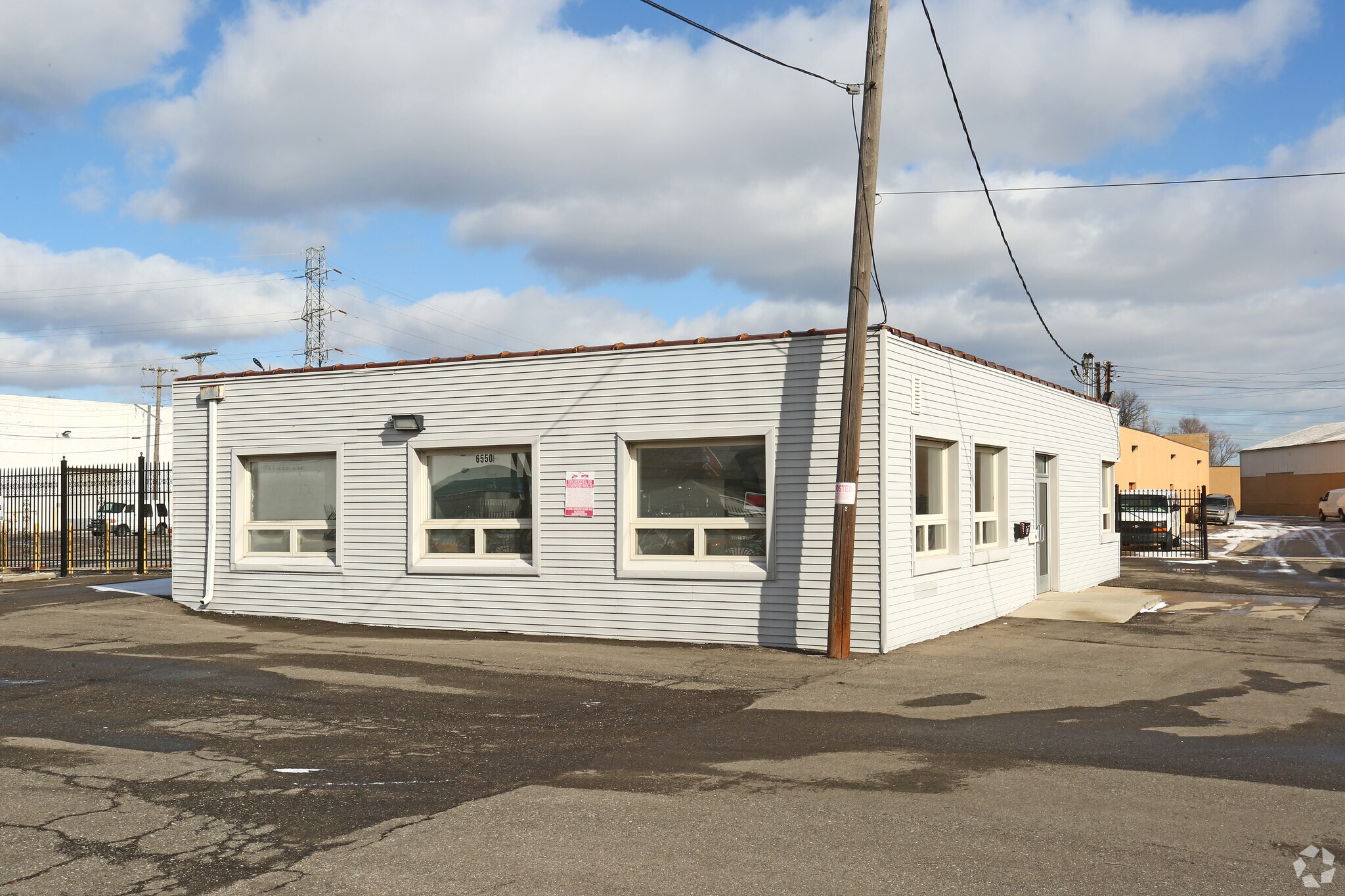 6550 Chase Rd, Dearborn, MI for sale Primary Photo- Image 1 of 1