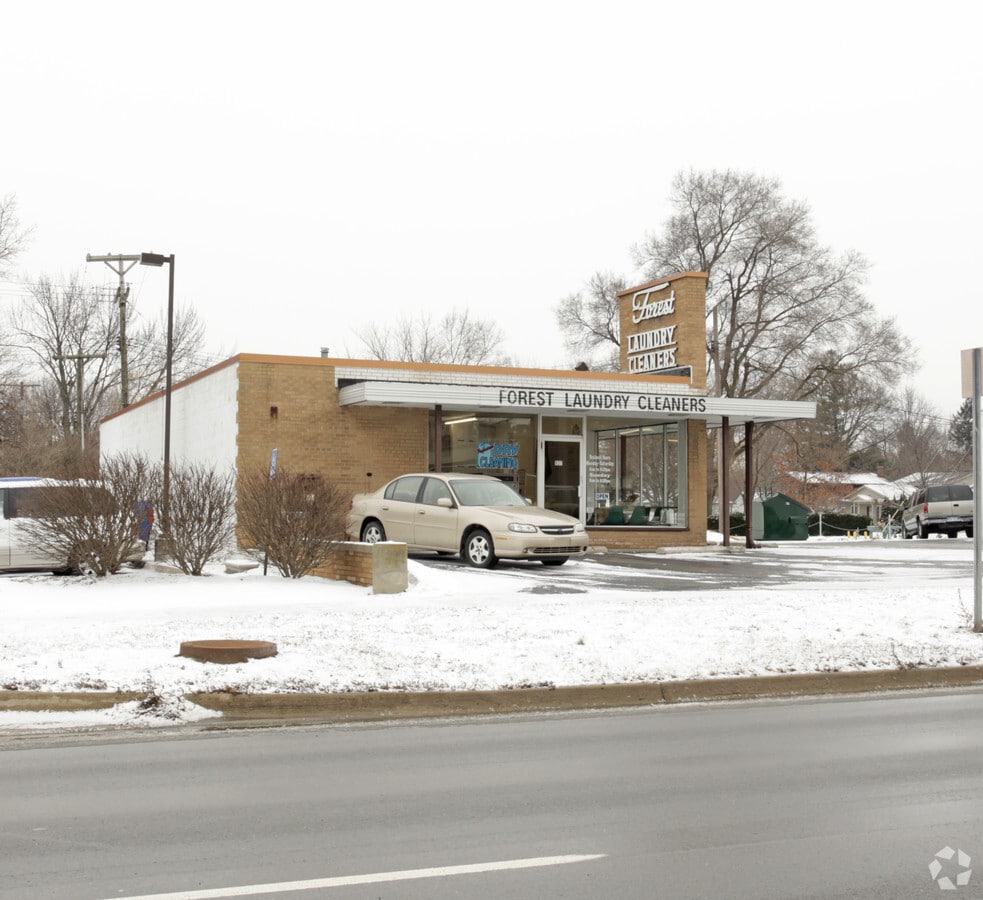 937 Ann Arbor Rd, Plymouth, MI 48170