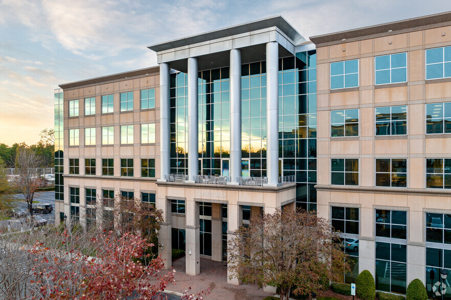 13830 Ballantyne Corporate Pl, Charlotte, NC for lease - Building Photo - Image 3 of 9