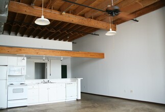 4100 Commerce St, Dallas, TX for lease Interior Photo- Image 2 of 3