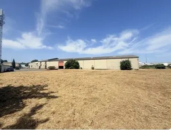 Flex in Miramas for sale - Building Photo - Image 1 of 1