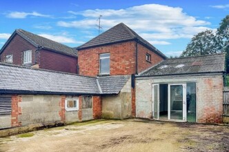 58 The Street, Farnham for lease Interior Photo- Image 2 of 7