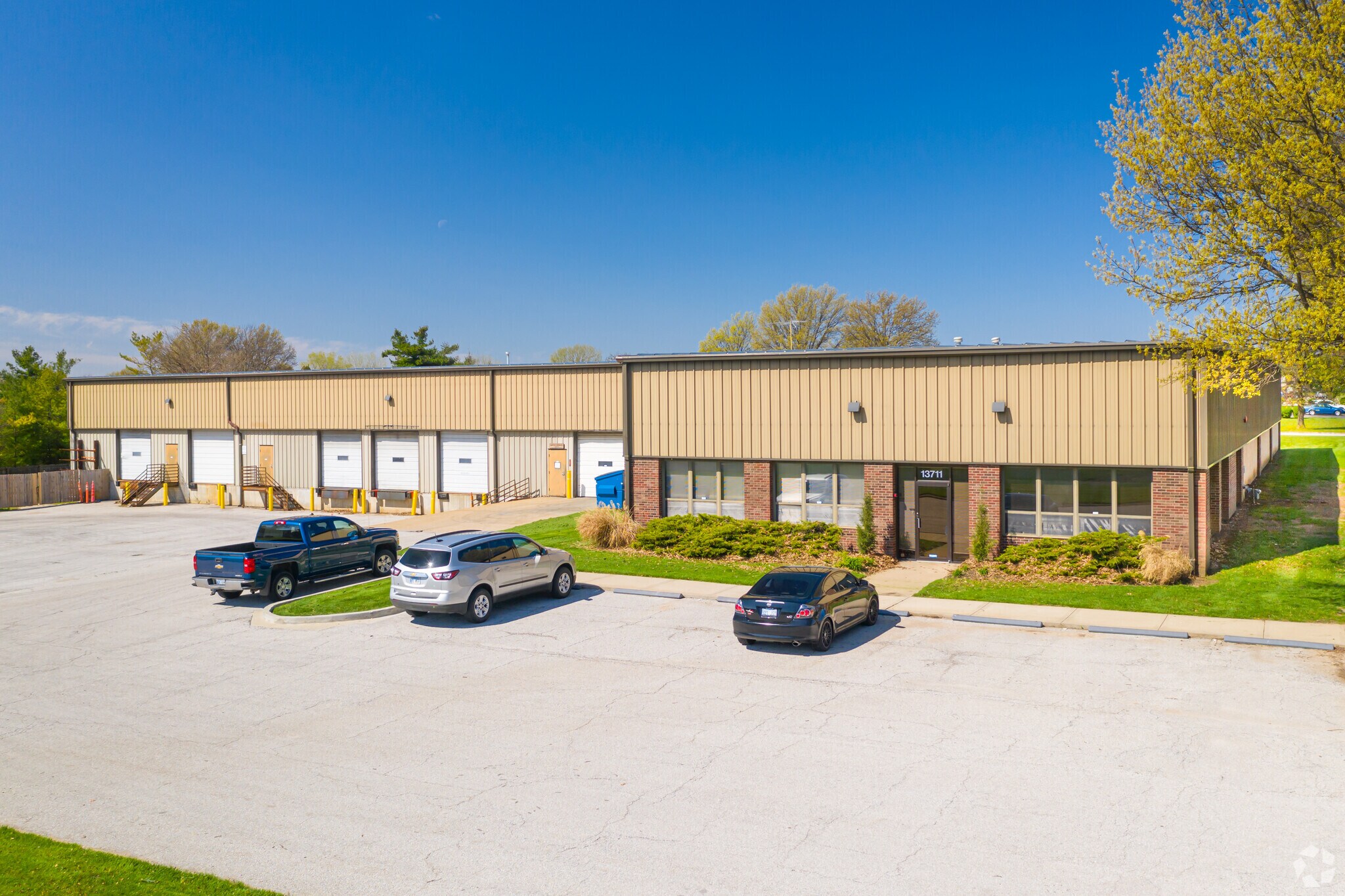 13711 W 107th St, Lenexa, KS for sale Primary Photo- Image 1 of 1