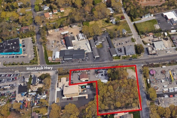 610 Montauk Hwy, Shirley, NY for lease - Building Photo - Image 1 of 1