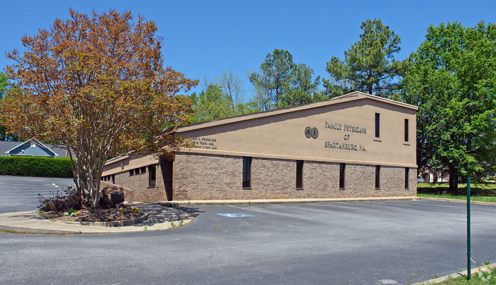 1250 John B White Sr Blvd, Spartanburg, SC for sale - Primary Photo - Image 1 of 29