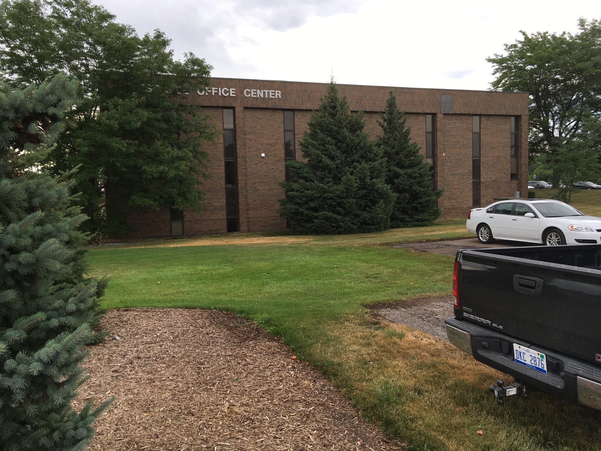 7201 W Saginaw Hwy, Lansing, MI 48917 West Side Office Center