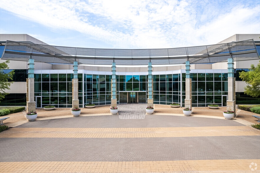 5340 Legacy Dr, Plano, TX for lease - Building Photo - Image 1 of 2