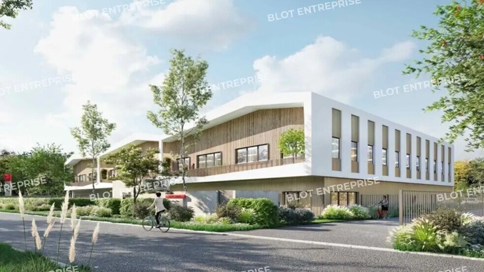 Flex in Carquefou for sale - Building Photo - Image 3 of 7