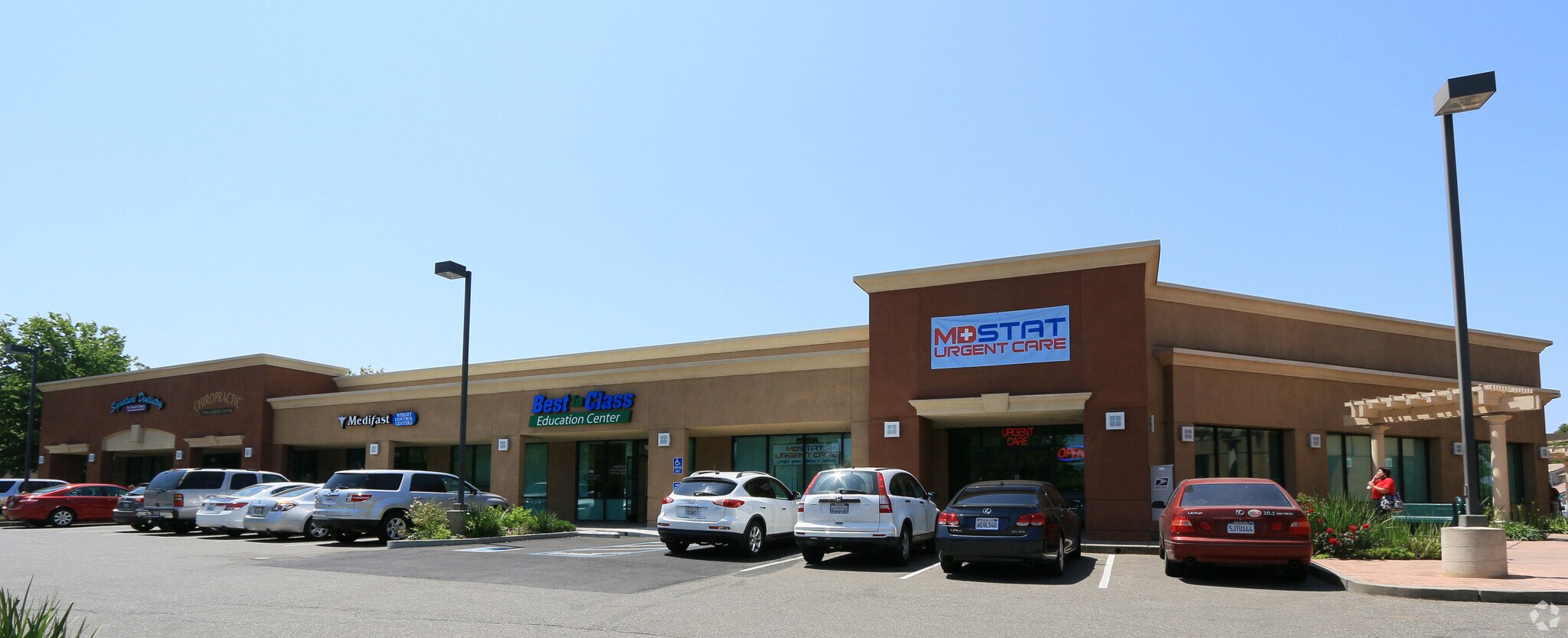 7811 Laguna Blvd, Elk Grove, CA for sale Primary Photo- Image 1 of 1