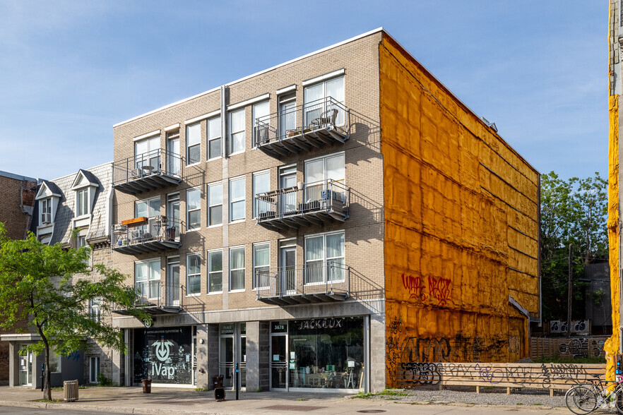 3674 Rue Saint-Denis, Montréal, QC for lease - Building Photo - Image 1 of 5