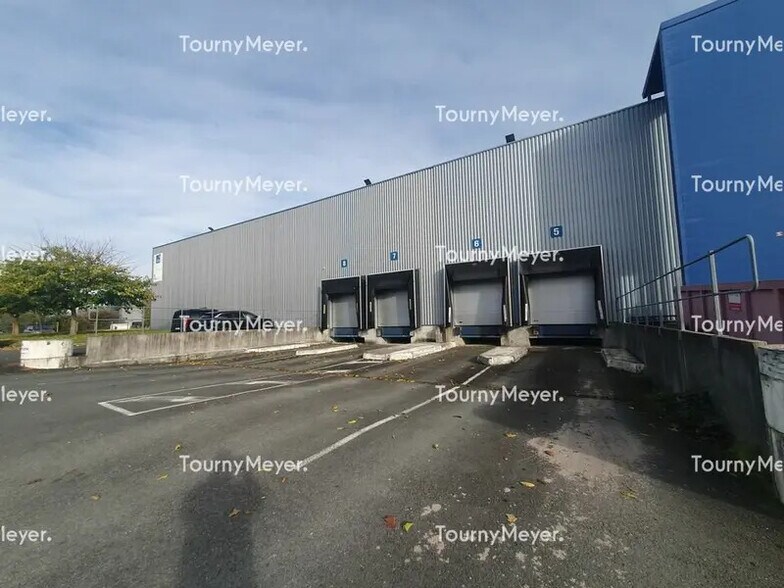 Industrial in Blanquefort for lease - Building Photo - Image 1 of 8