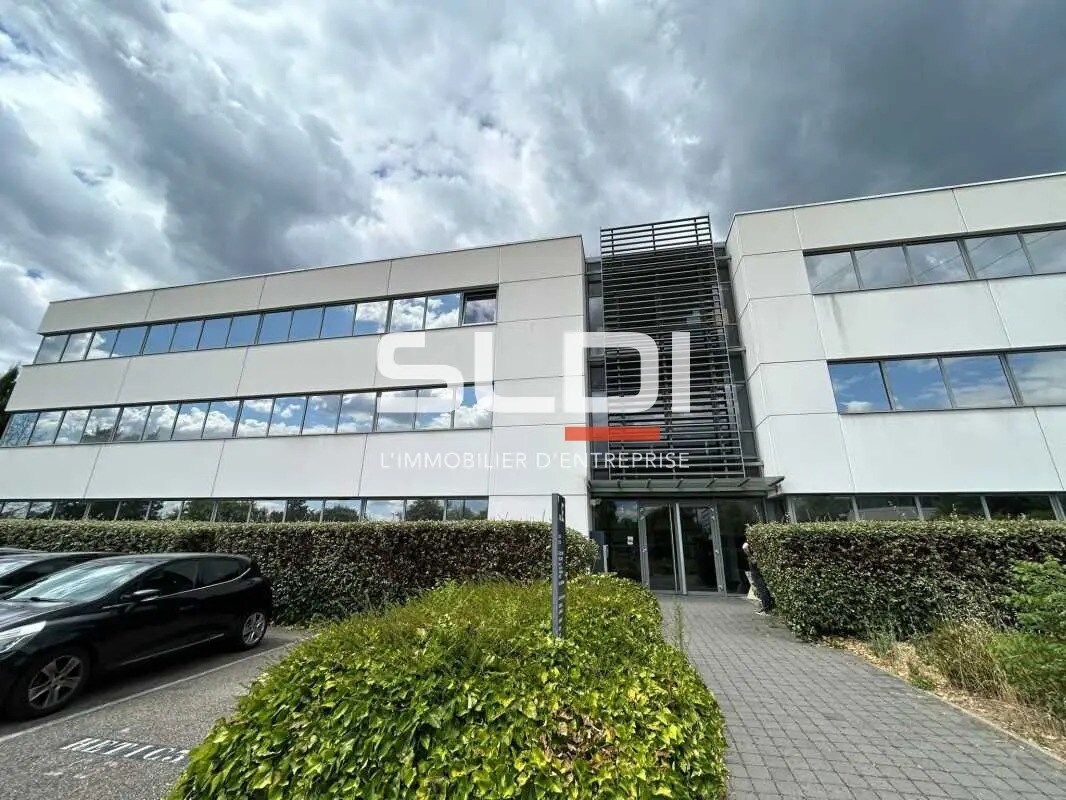 Office in Dardilly for lease Building Photo- Image 1 of 14