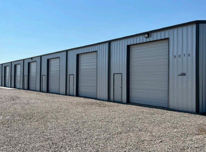 5005 Private Road portfolio of 8 properties for sale on LoopNet.com - Primary Photo - Image 2 of 11