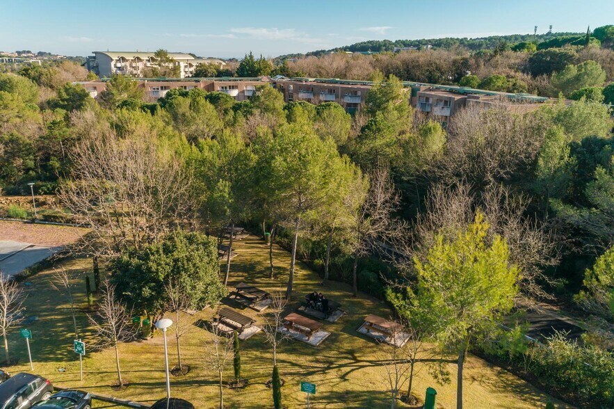 2405 Route Des Dolines, Valbonne for lease - Building Photo - Image 3 of 8