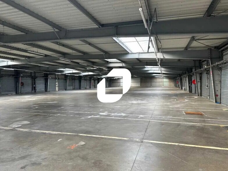 2 Rue Georges Claude, Ennery for lease - Building Photo - Image 2 of 4