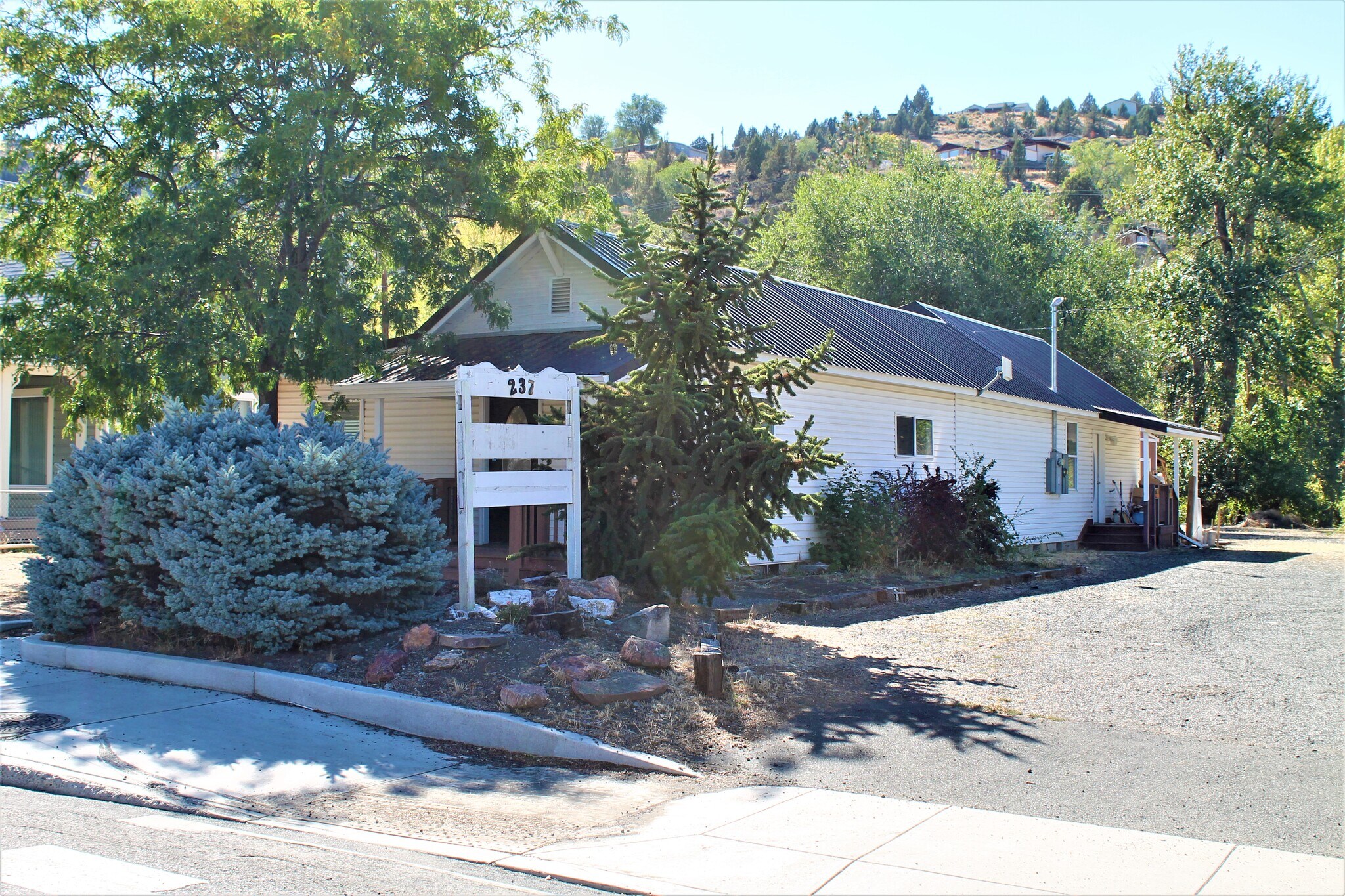 237 S Canyon Blvd, John Day, OR for sale Building Photo- Image 1 of 1