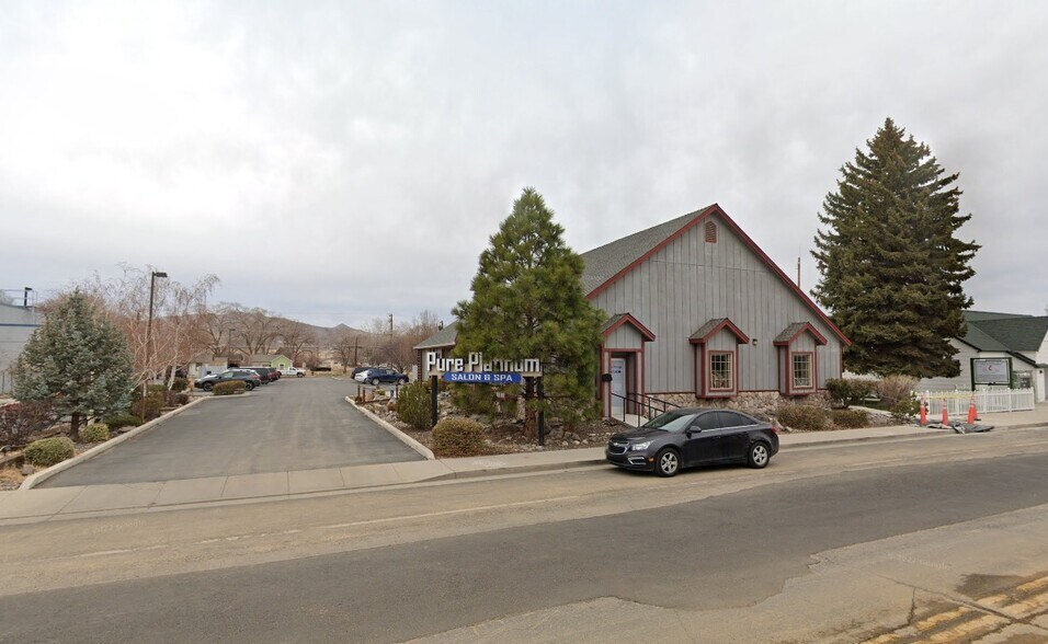 211 N Main St, Yerington, NV 89447