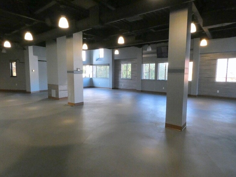 162 Kings Hwy N, Westport, CT for lease - Building Photo - Image 3 of 3