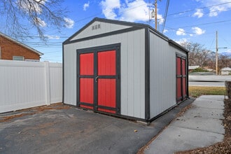 9386 S Redwood Rd, West Jordan, UT for sale Interior Photo- Image 1 of 3