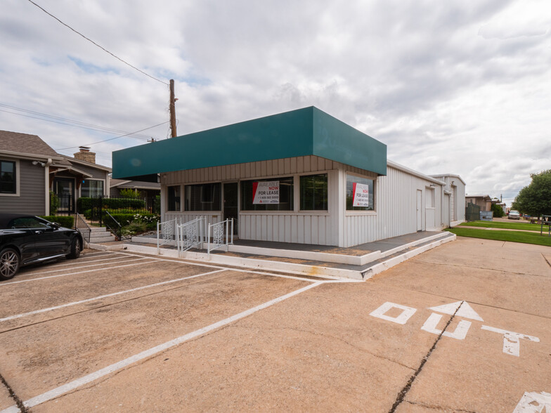 7908 N Western Ave, Oklahoma City, OK for lease - Building Photo - Image 2 of 10