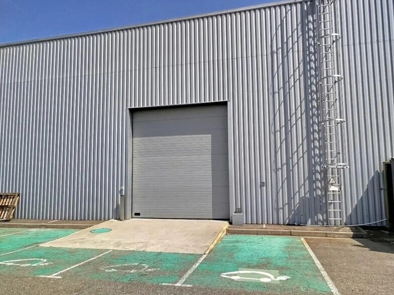 Flex in Toulouse for lease - Building Photo - Image 3 of 16
