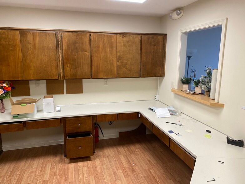 3910-3914 Rosemont Dr, Columbus, GA for lease - Building Photo - Image 3 of 7