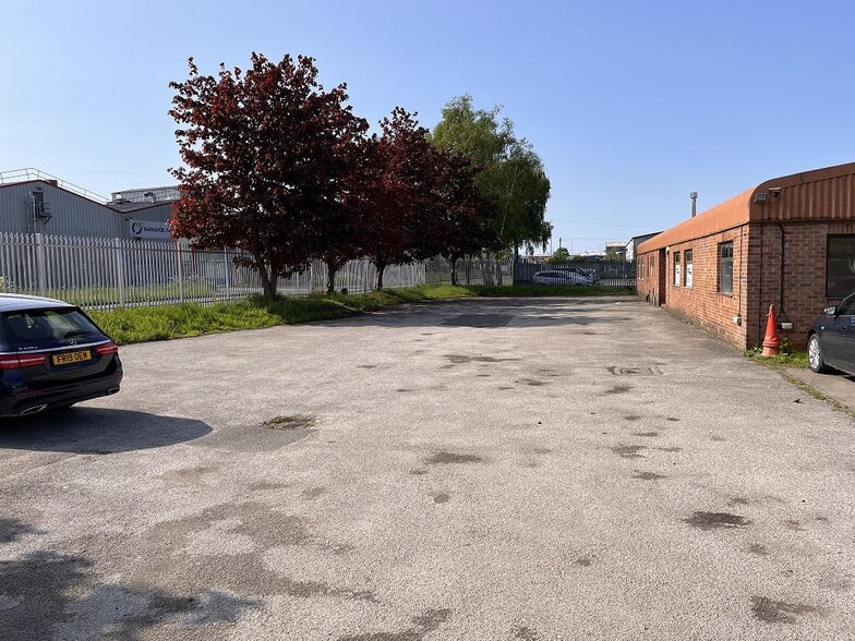 1 Farrar Close, Newark for lease - Building Photo - Image 2 of 4