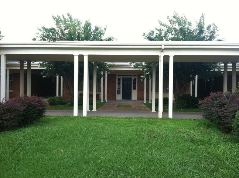 1134 N Road St, Elizabeth City, NC for lease - Building Photo - Image 2 of 6