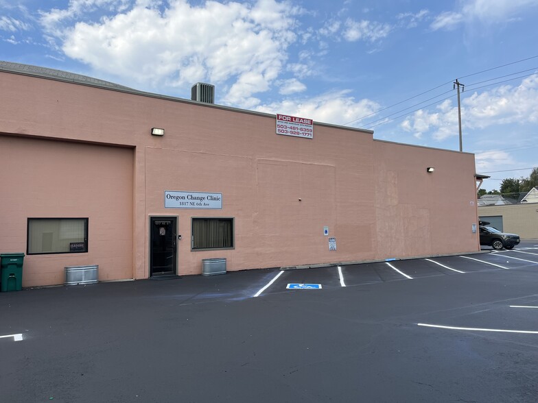 533 NE Schuyler St, Portland, OR for lease - Building Photo - Image 1 of 5