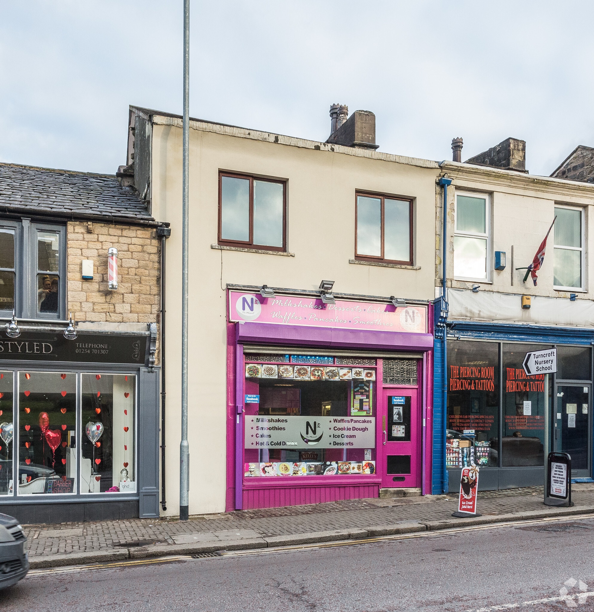 27 Bolton Rd, Darwen for sale Primary Photo- Image 1 of 1