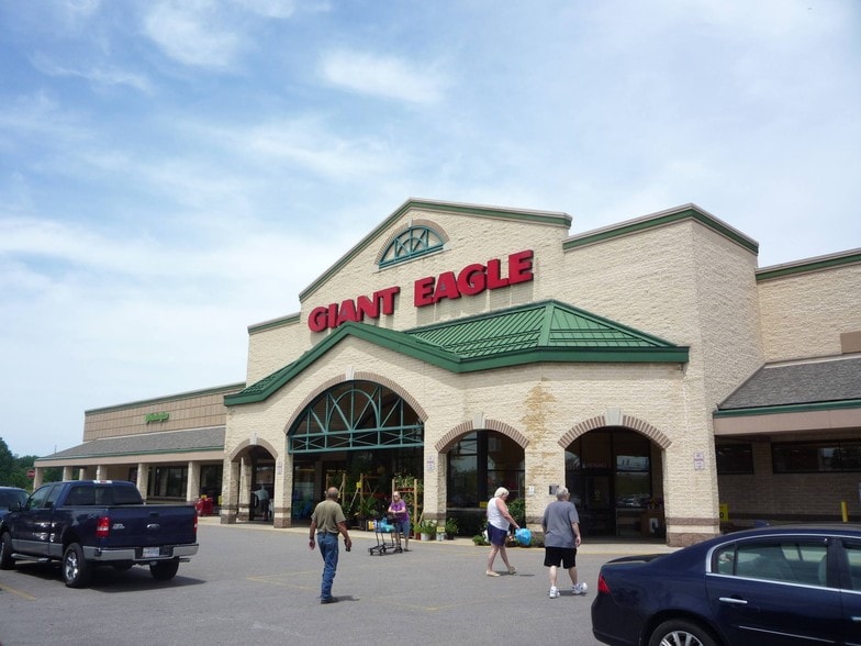 5231-5255 Detroit Rd, Sheffield Village, OH for lease - Primary Photo - Image 1 of 11