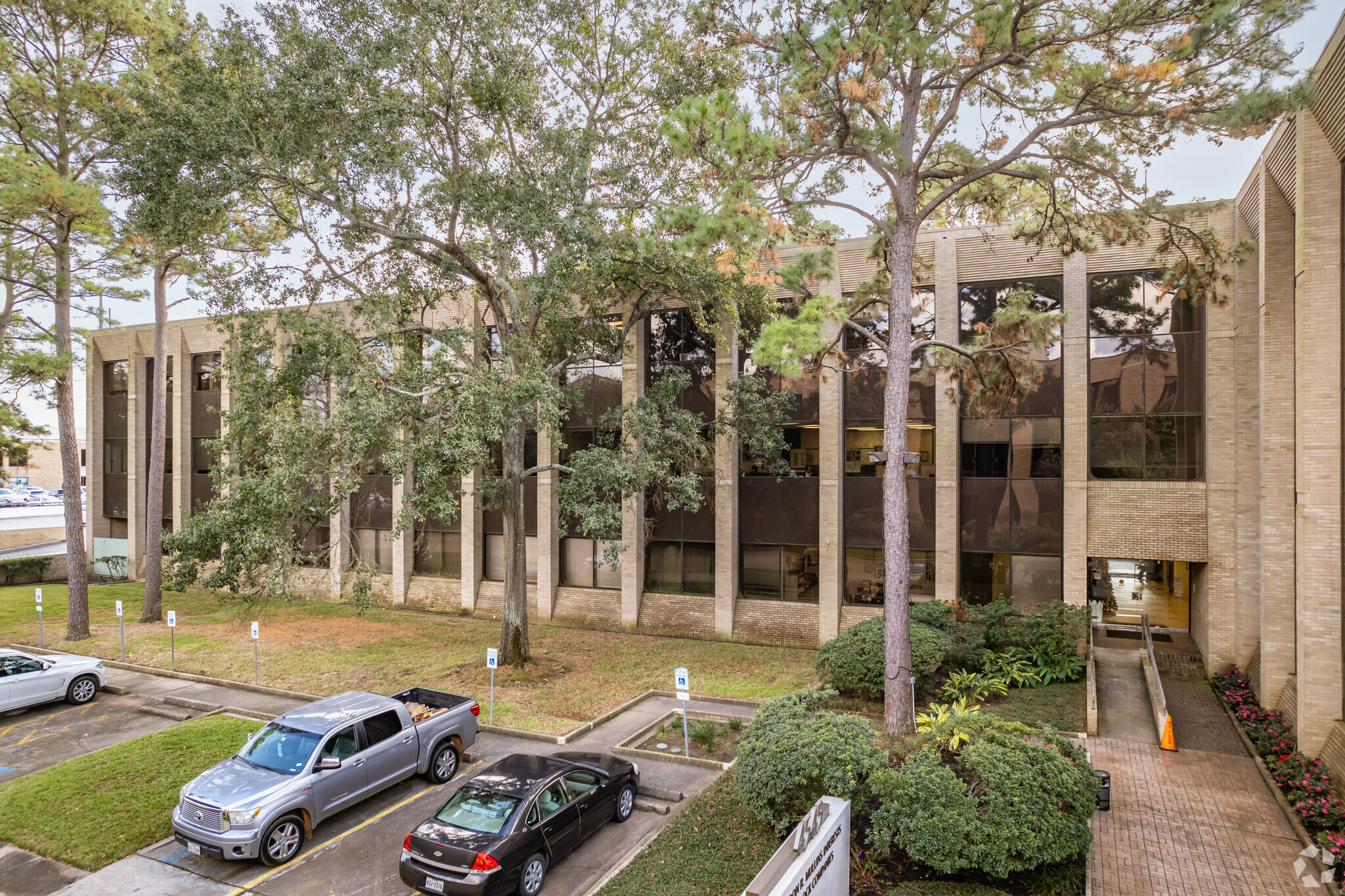 4545 Post Oak Pl, Houston, TX for lease Building Photo- Image 1 of 10