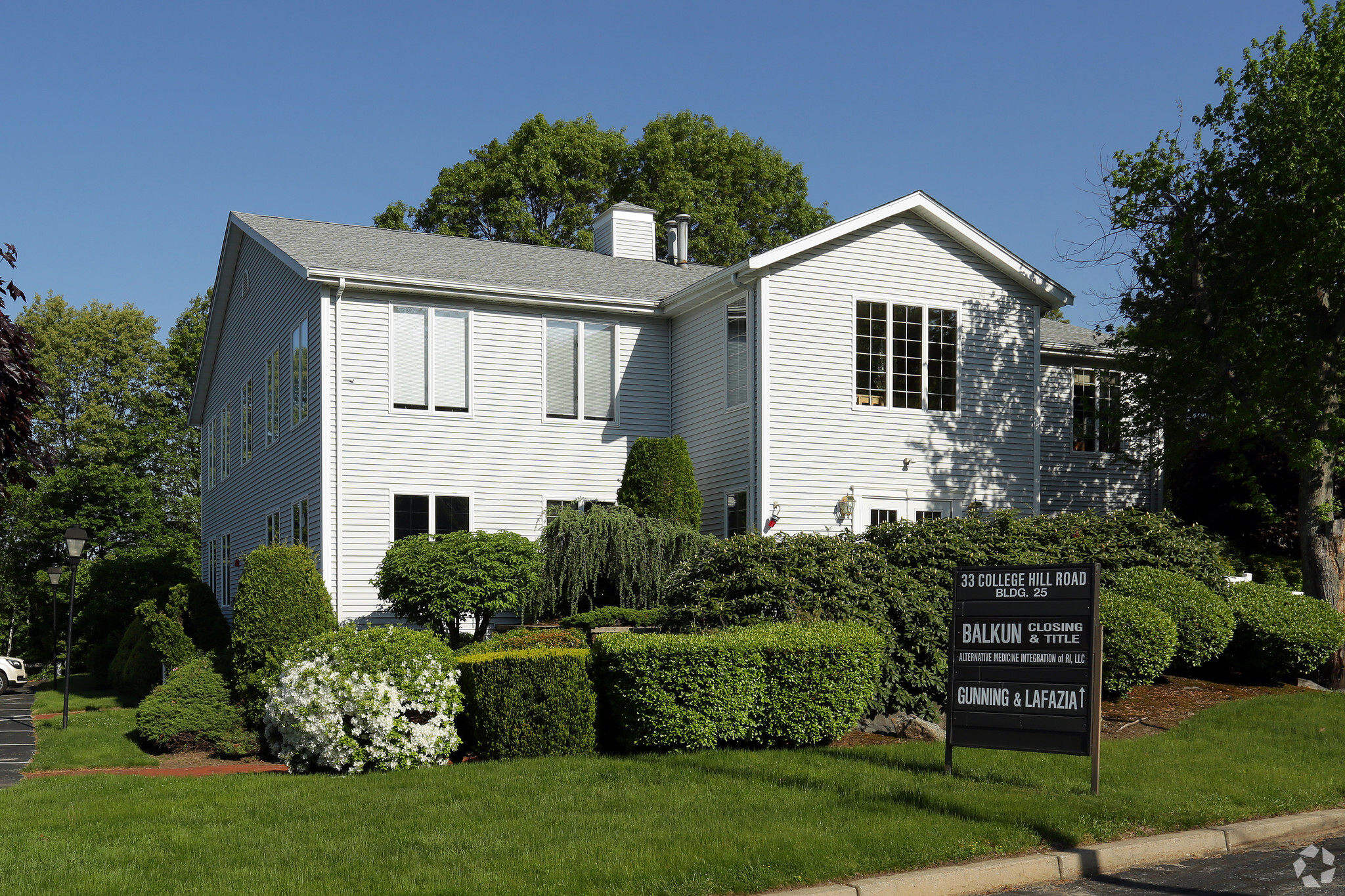 33 College Hill Rd, Warwick, RI for sale Primary Photo- Image 1 of 1