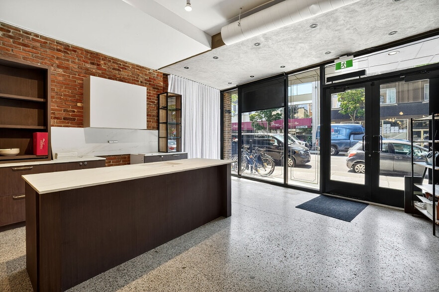 7553 Rue Saint-Hubert, Montréal, QC for lease - Building Photo - Image 3 of 13